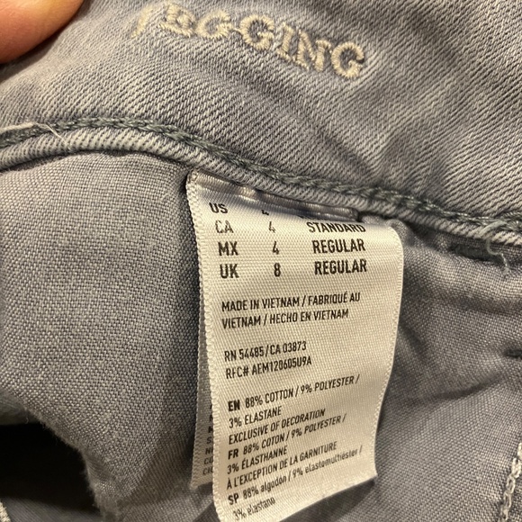 American Eagle Gray Jeans – Size 4 (GUC) - Picture 3 of 4